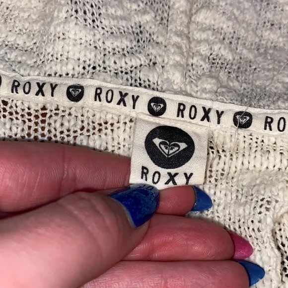 3/$30 Roxy Beach Sweater - Picture 6 of 8